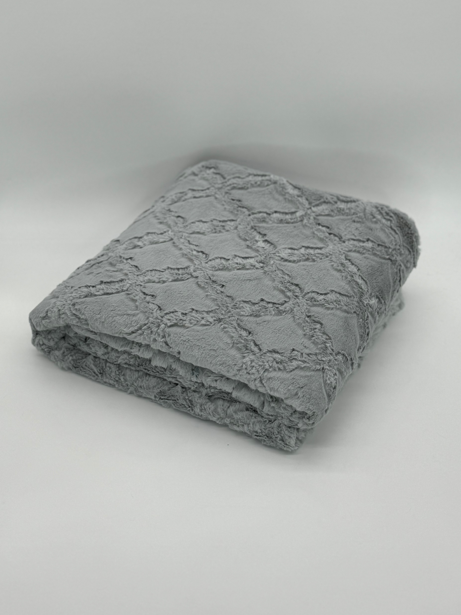 Lattice Collection – Coze Blankets