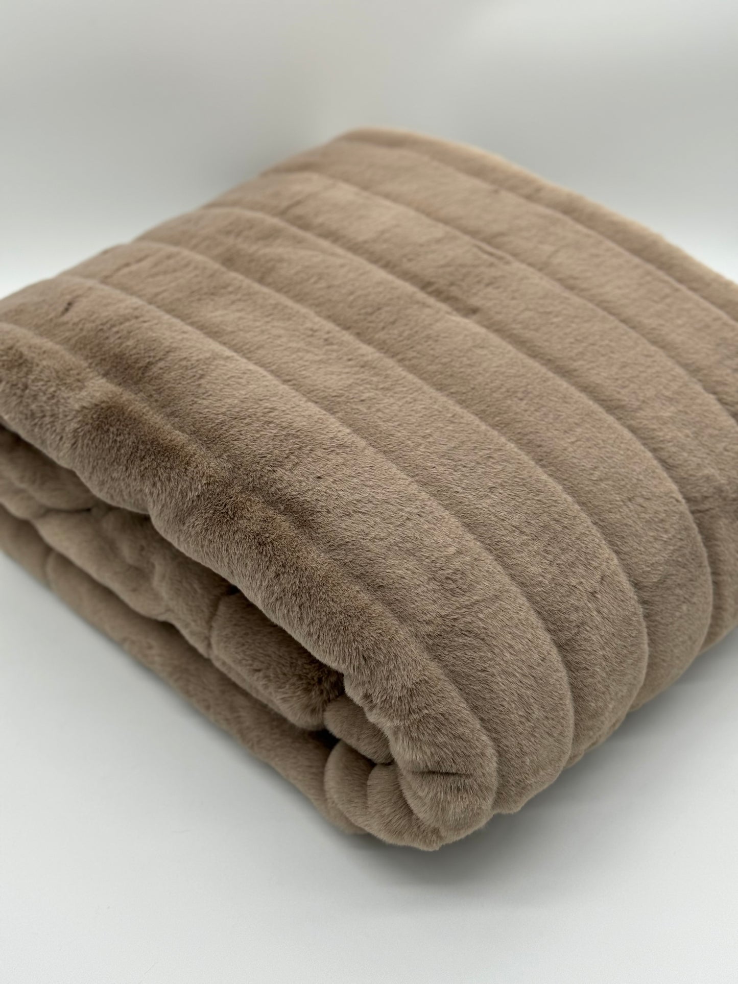 Sydney Taupe Blanket