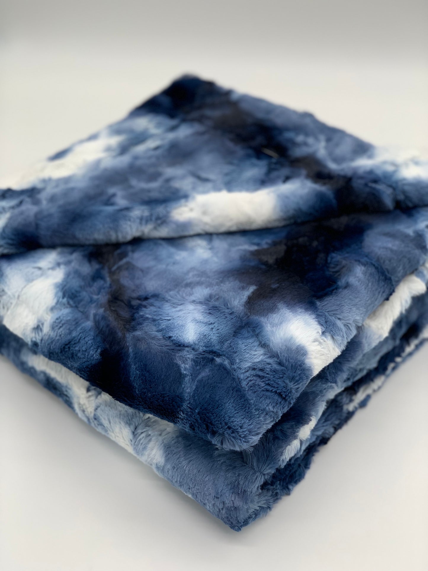 Tie-Dye Blue Print Blanket