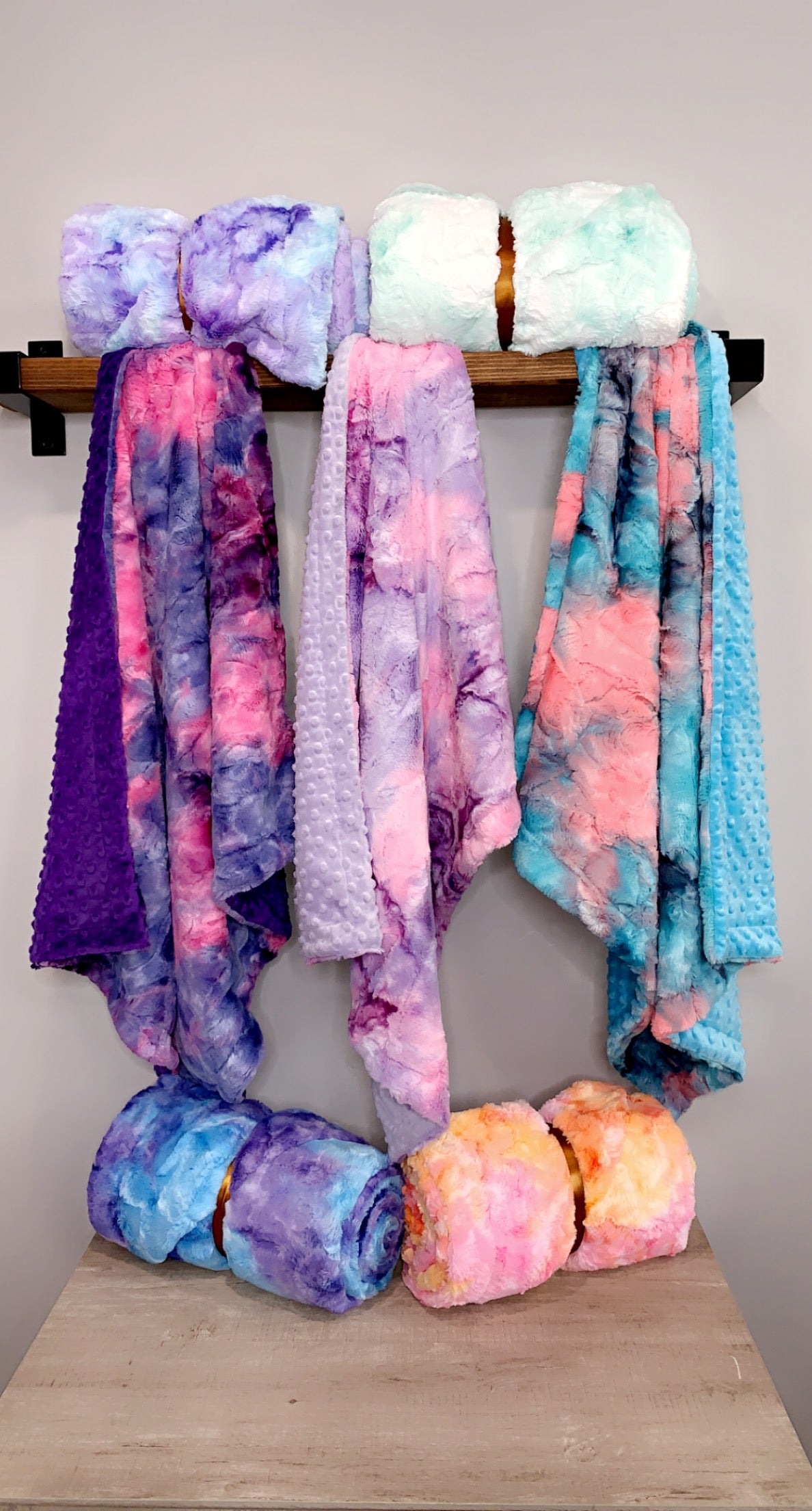 Tie-Dye Razzle Dazzle Blanket